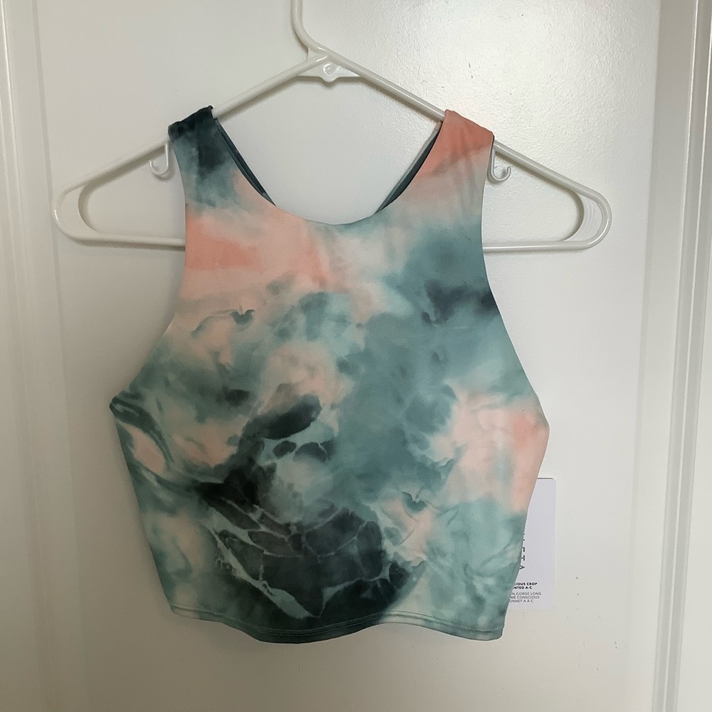 nwt fabletics tie-dye conscious crop